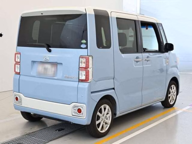 DAIHATSU WAKE