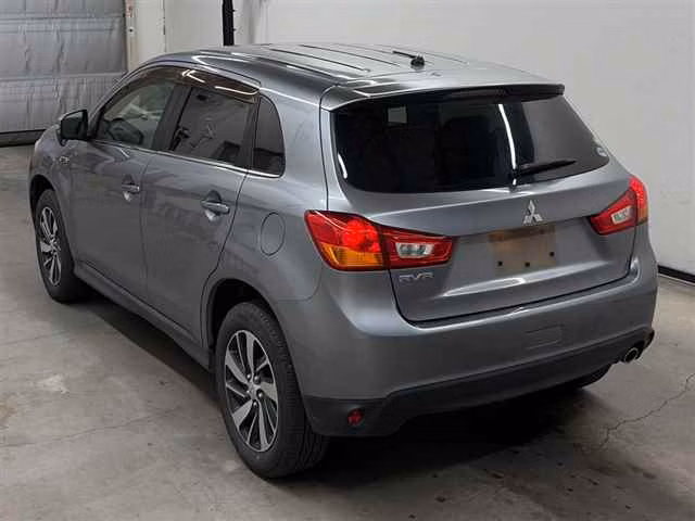 MITSUBISHI RVR