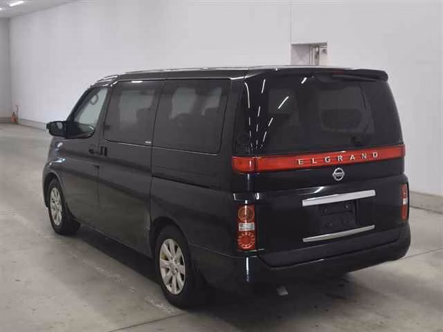 NISSAN ELGRAND