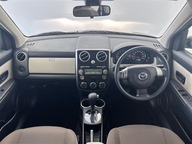 MAZDA VERISA
