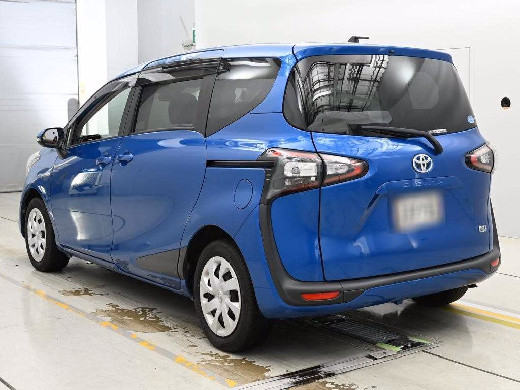 TOYOTA SIENTA