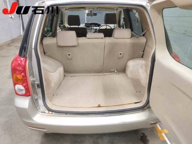 TOYOTA RAUM
