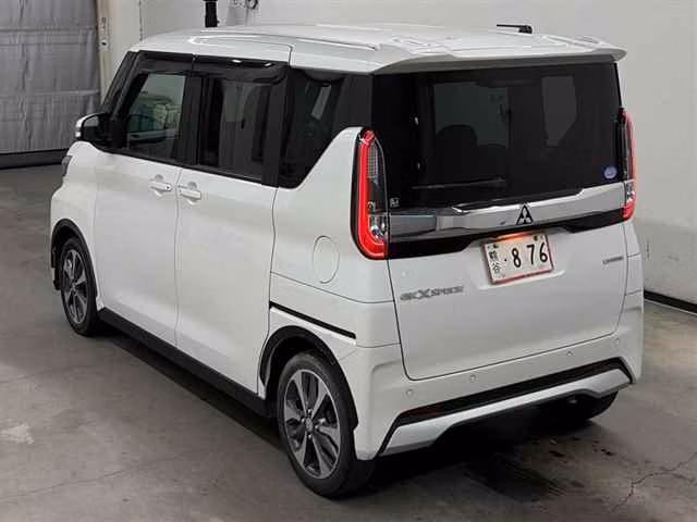 MITSUBISHI EK SPACE