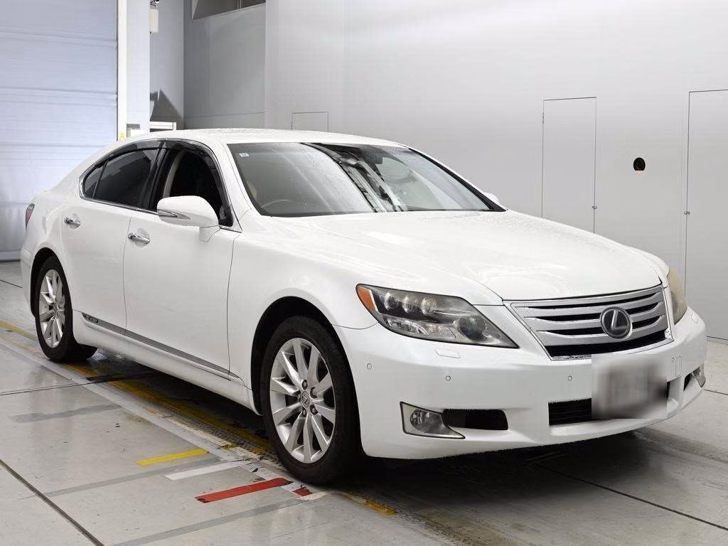 LEXUS LS600H
