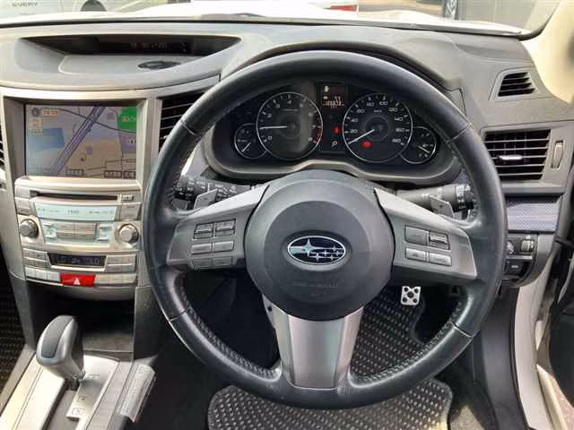 SUBARU LEGACY B4