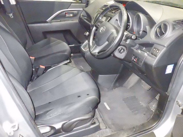 NISSAN LAFESTA