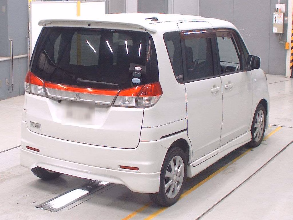 MITSUBISHI DELICA D:2