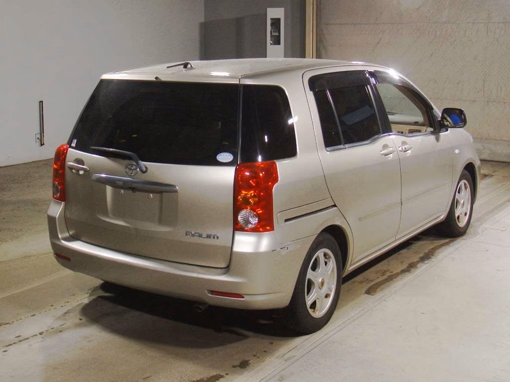 TOYOTA RAUM