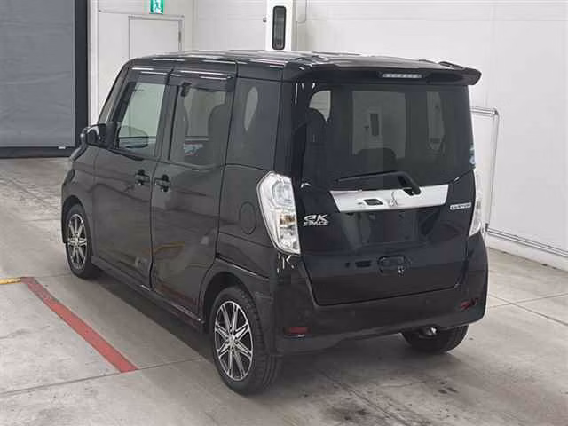 MITSUBISHI EK SPACE