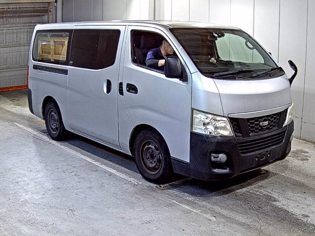 NISSAN NV350 CARAVAN