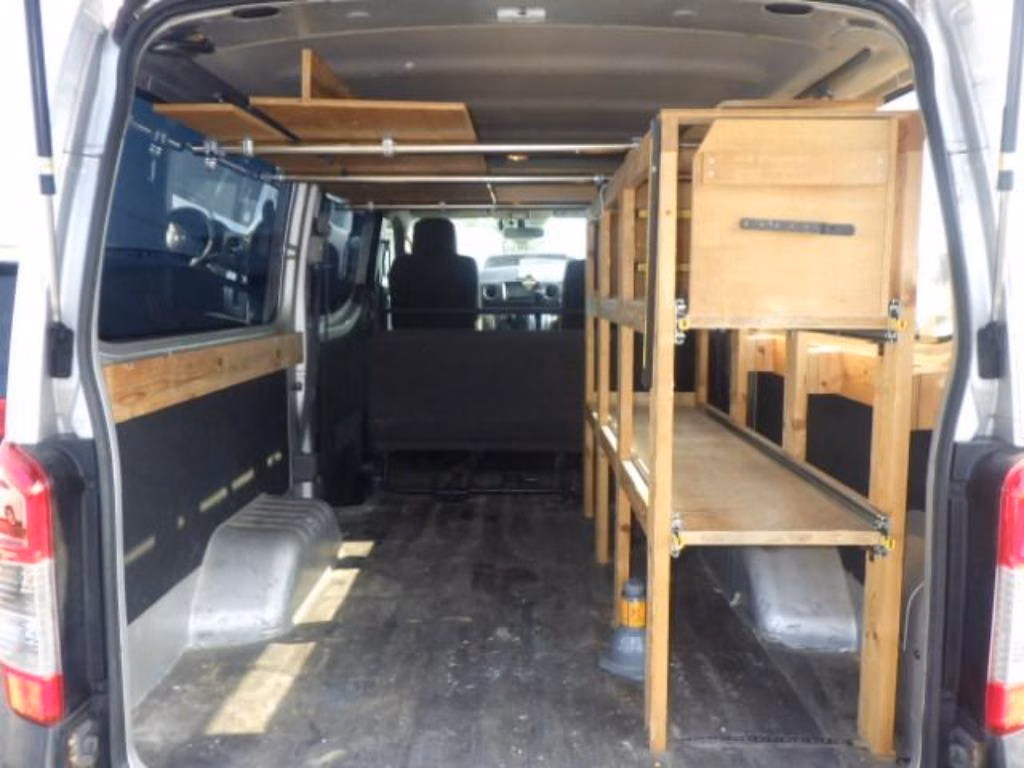 NISSAN NV350 CARAVAN