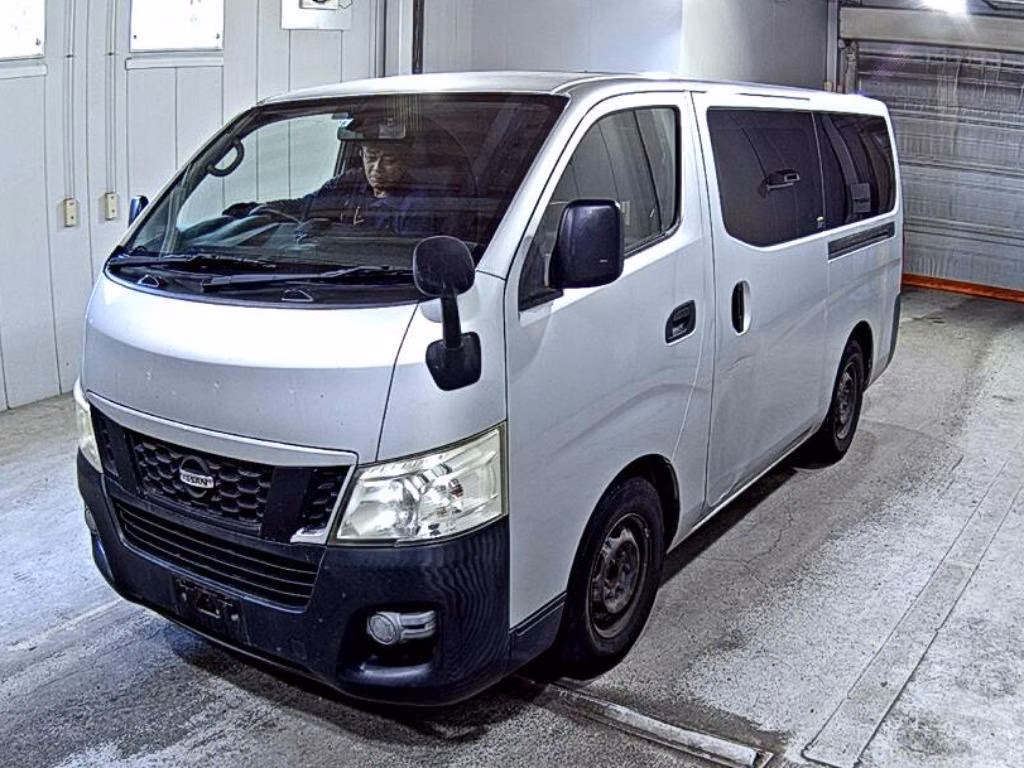 NISSAN NV350 CARAVAN