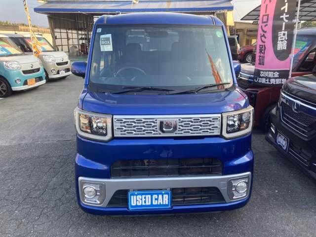 DAIHATSU WAKE