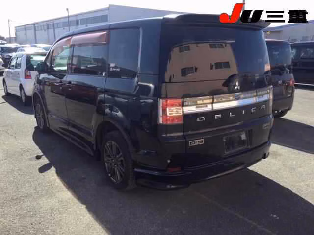 MITSUBISHI DELICA D:5