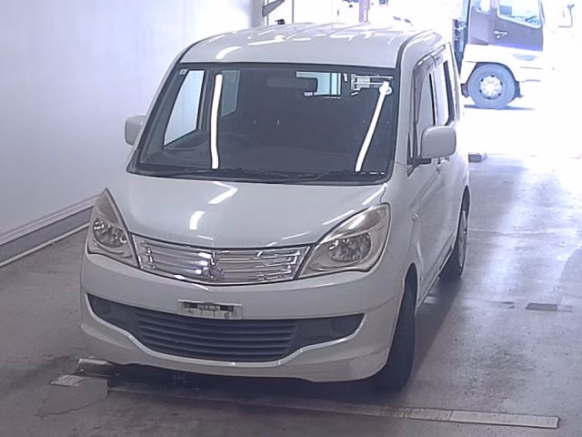 MITSUBISHI DELICA D:2