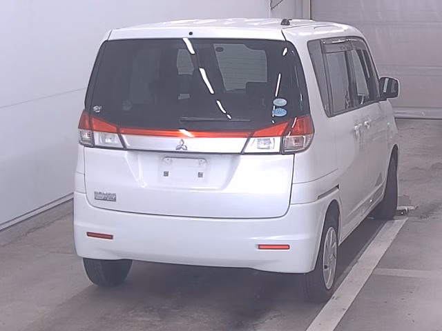 MITSUBISHI DELICA D:2