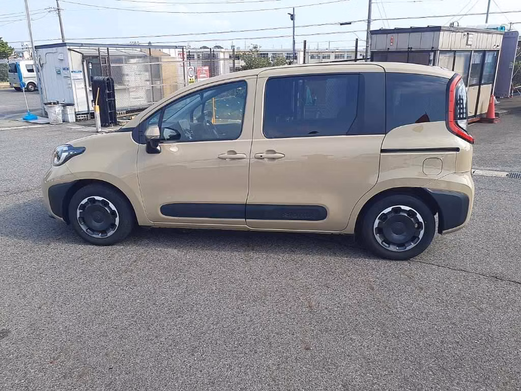 TOYOTA SIENTA