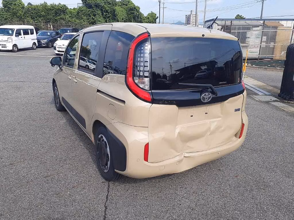 TOYOTA SIENTA