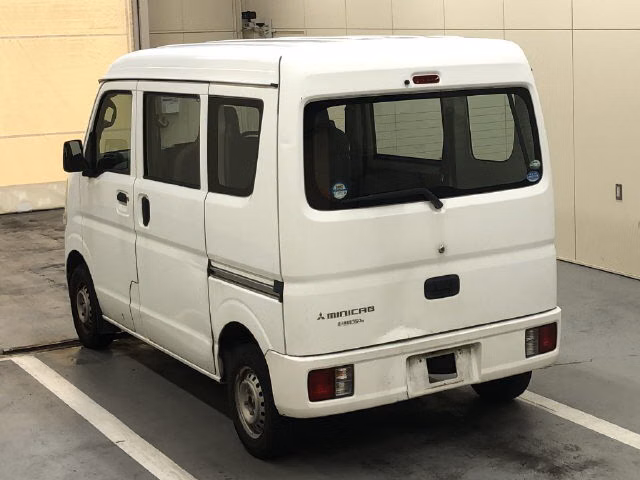 MITSUBISHI MINICAB