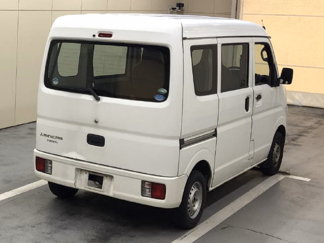 MITSUBISHI MINICAB