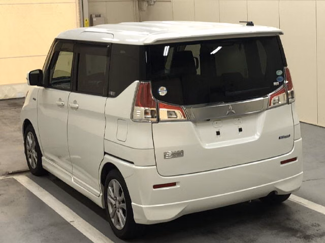 MITSUBISHI DELICA D:2