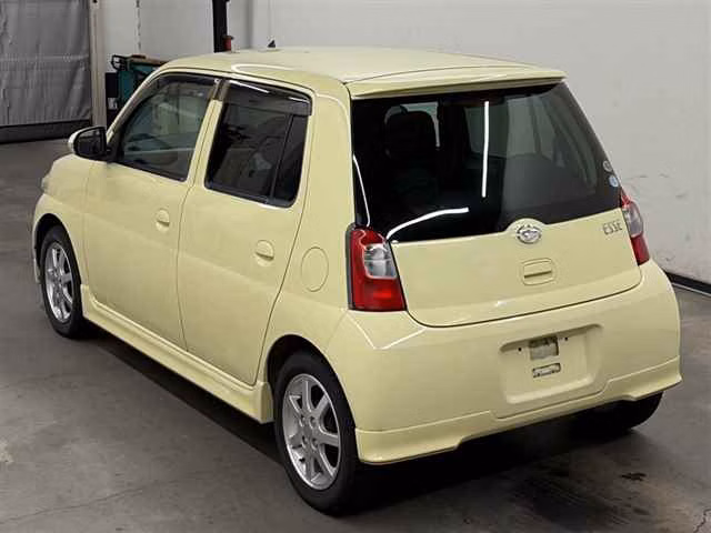 DAIHATSU ESSE
