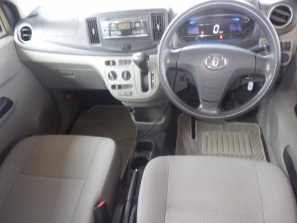 TOYOTA PIXIS EPOCH