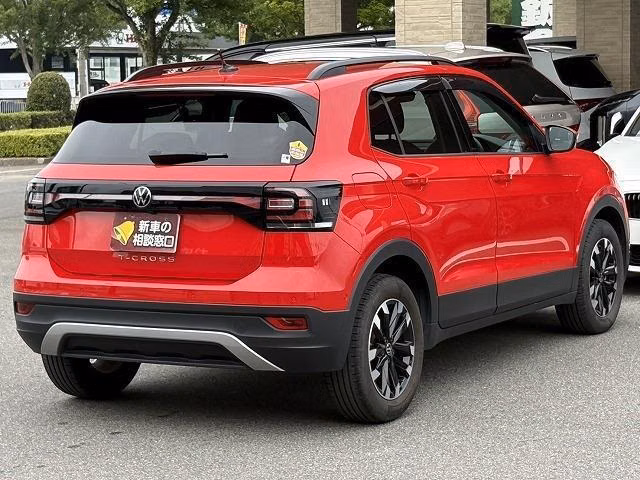 VOLKSWAGEN T-CROSS
