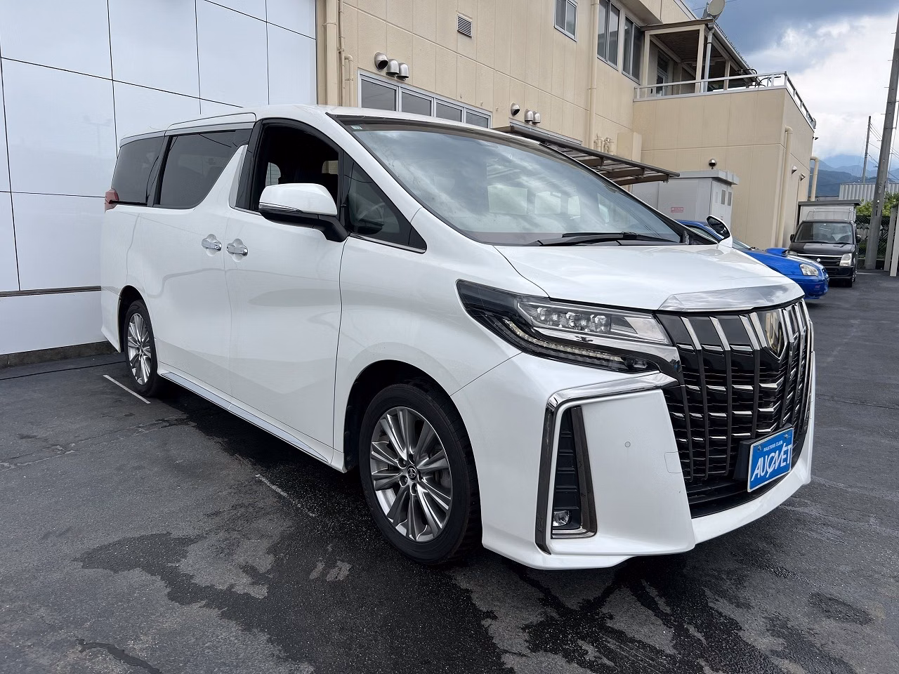 TOYOTA ALPHARD