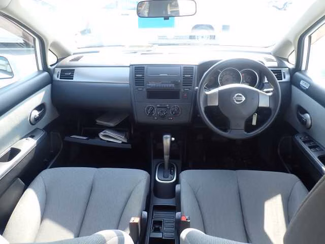 NISSAN TIIDA LATIO