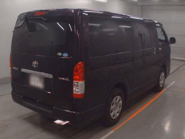 TOYOTA REGIUS ACE