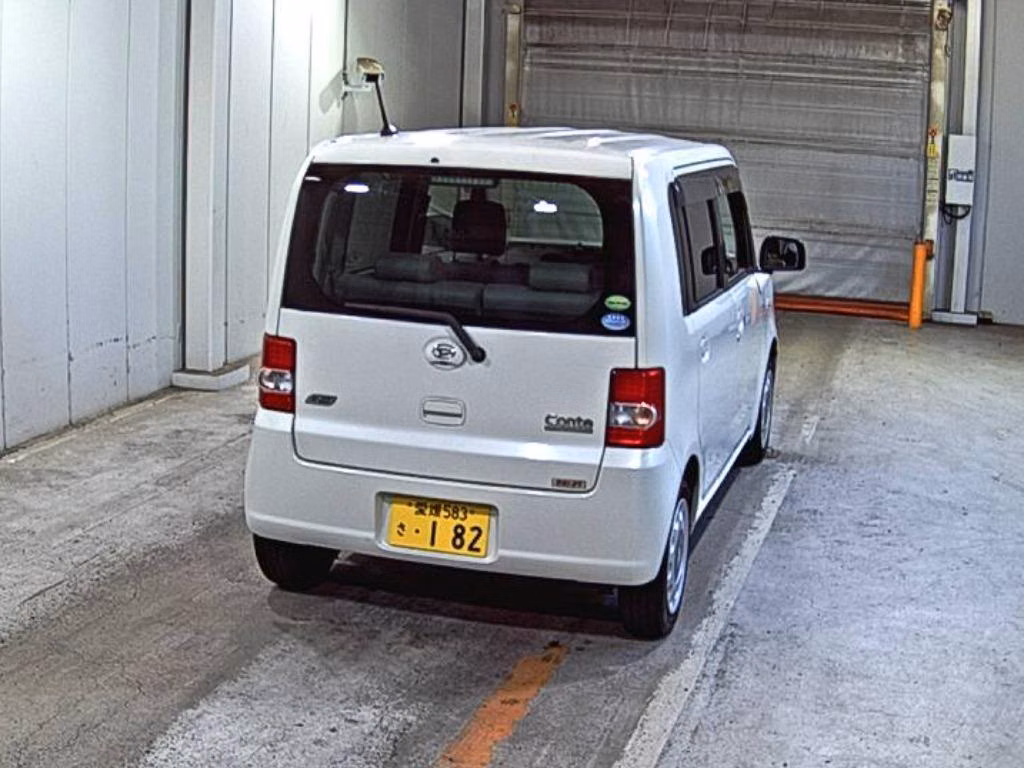 DAIHATSU MOVE CONTE
