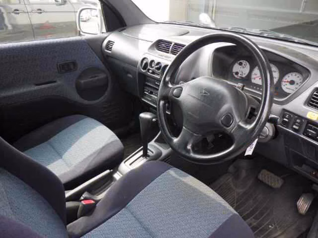 DAIHATSU TERIOS KID