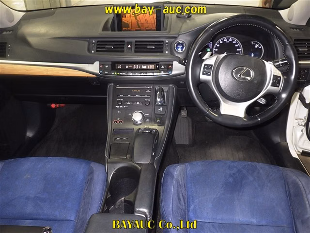 LEXUS CT200H