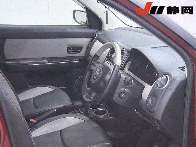 MAZDA VERISA