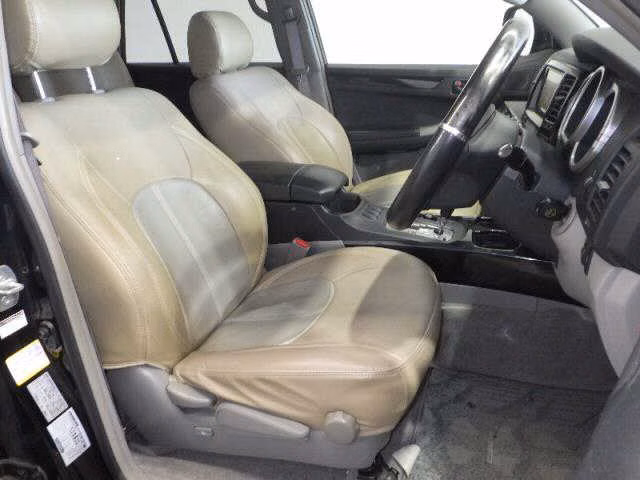 TOYOTA HILUX SURF