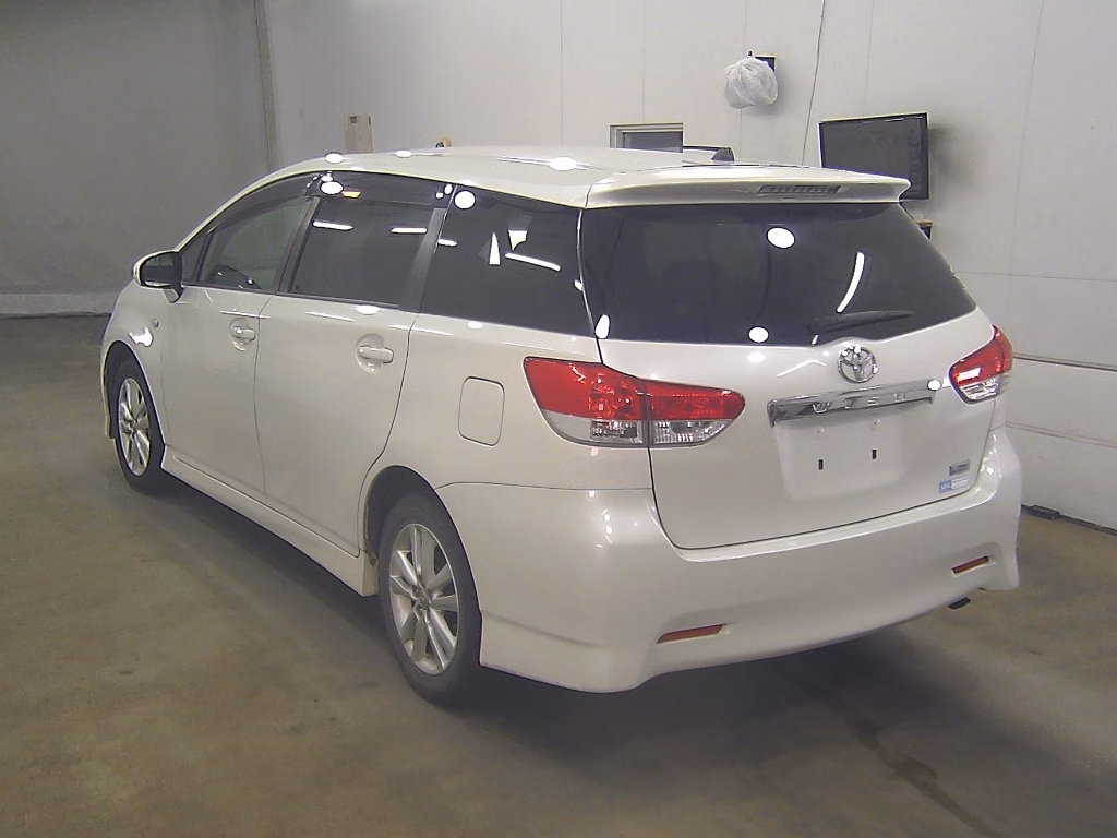 TOYOTA WISH