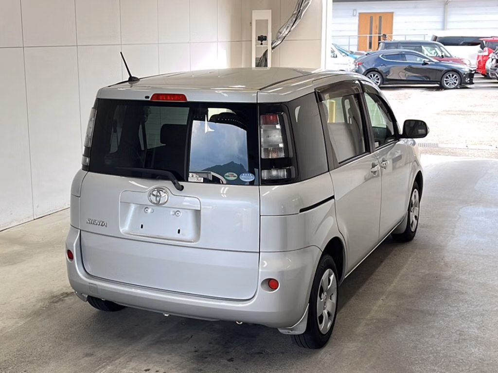 TOYOTA SIENTA