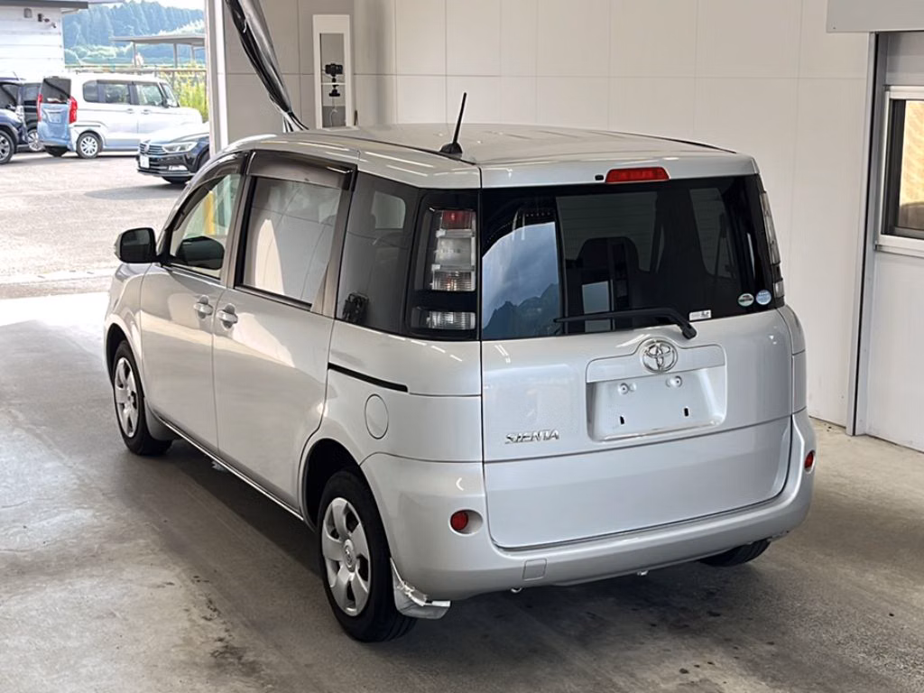 TOYOTA SIENTA