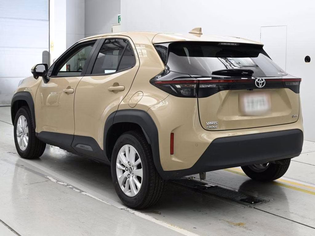 TOYOTA YARIS CROSS