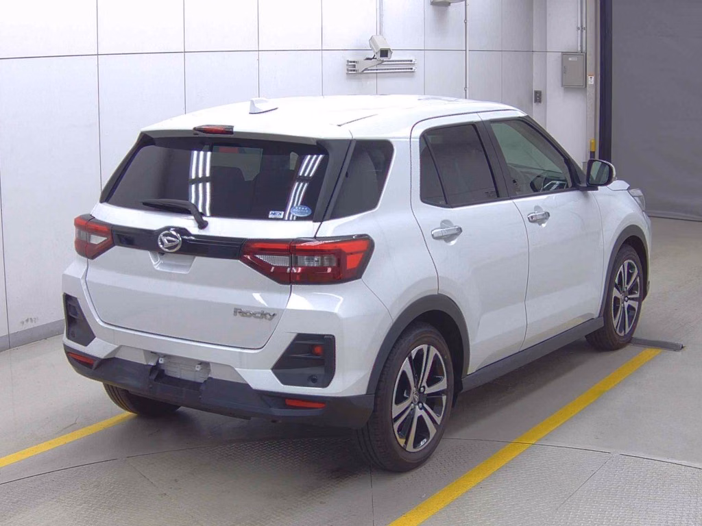 DAIHATSU ROCKY