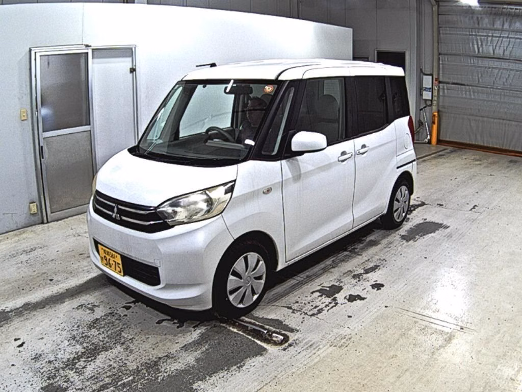 MITSUBISHI EK SPACE