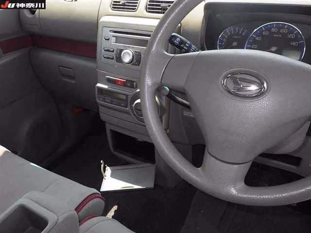 DAIHATSU MOVE CONTE