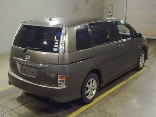 TOYOTA ISIS