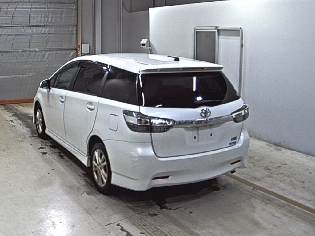 TOYOTA WISH