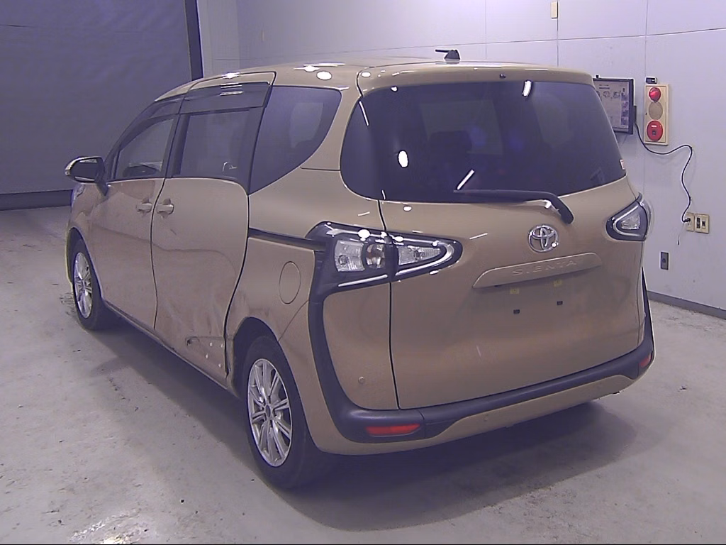 TOYOTA SIENTA