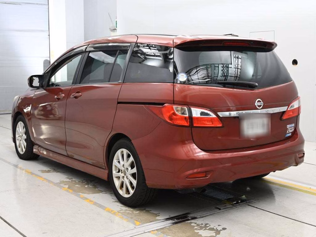 NISSAN LAFESTA
