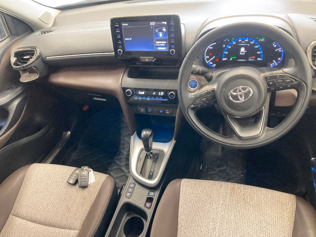 TOYOTA YARIS CROSS
