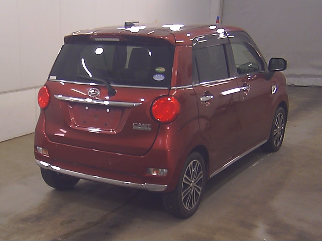 DAIHATSU CAST