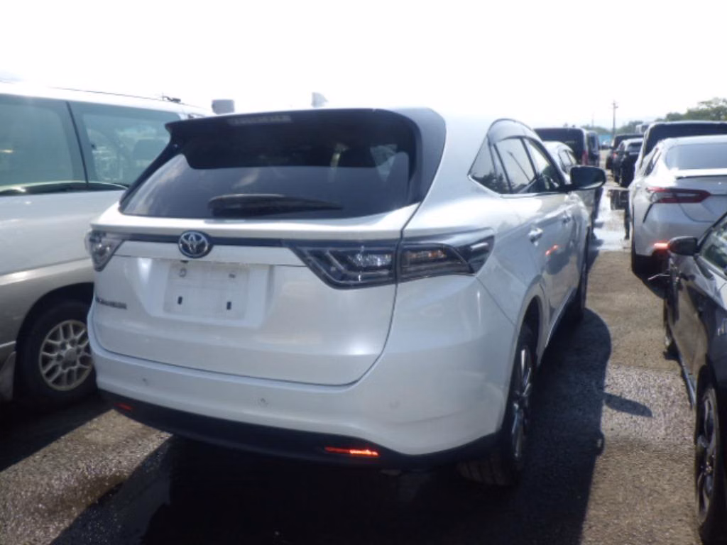 TOYOTA HARRIER